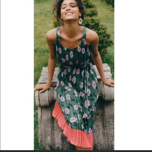 New Anthropologie Mireille Pleated Dress size S - Picture 1 of 8